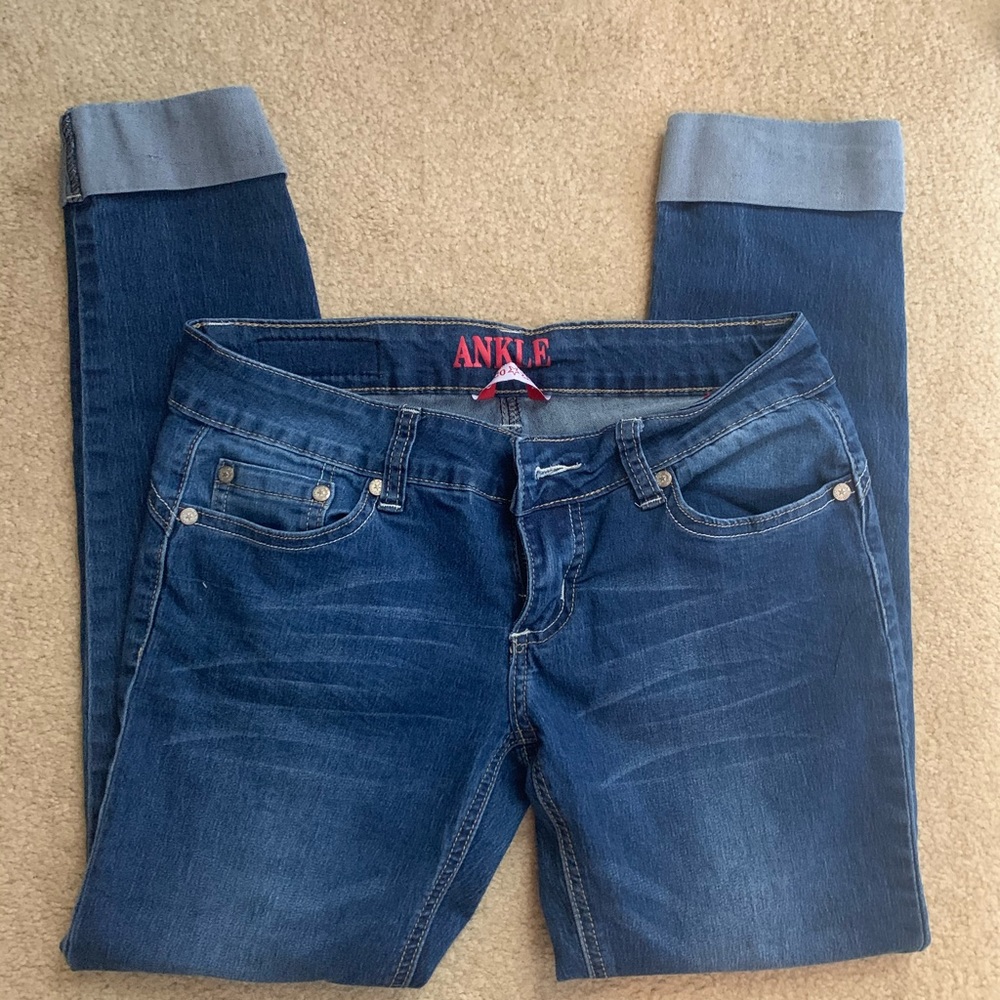 Ankle skinny jean